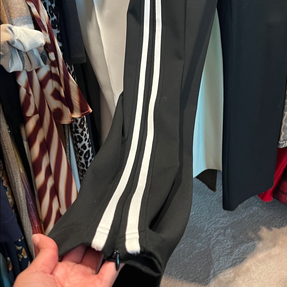 Evereve Tala Zip Track Pant - Black with White Stripe and side zip - Picture 5 of 6
